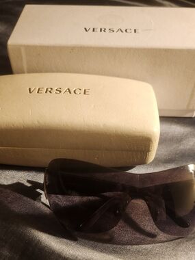 Versace Sunglasses with Cream Logo Case - Dark Gradient Lenses